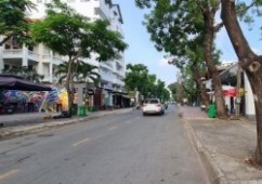 Bán biệt thự vườn đường Trần Ngọc Diện Thảo Điền