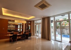 NICE VILLA FOR RENT IN AN PHÚ